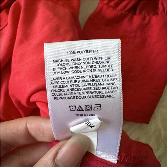 Express Satin Blouse - Picture 4 of 5